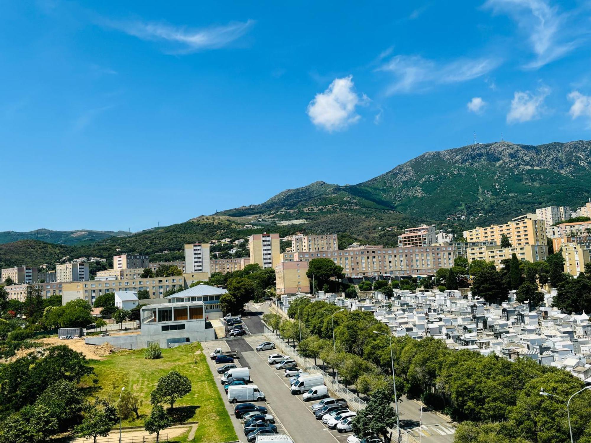 Bastia Vue Mer Et Montagne Luaran gambar